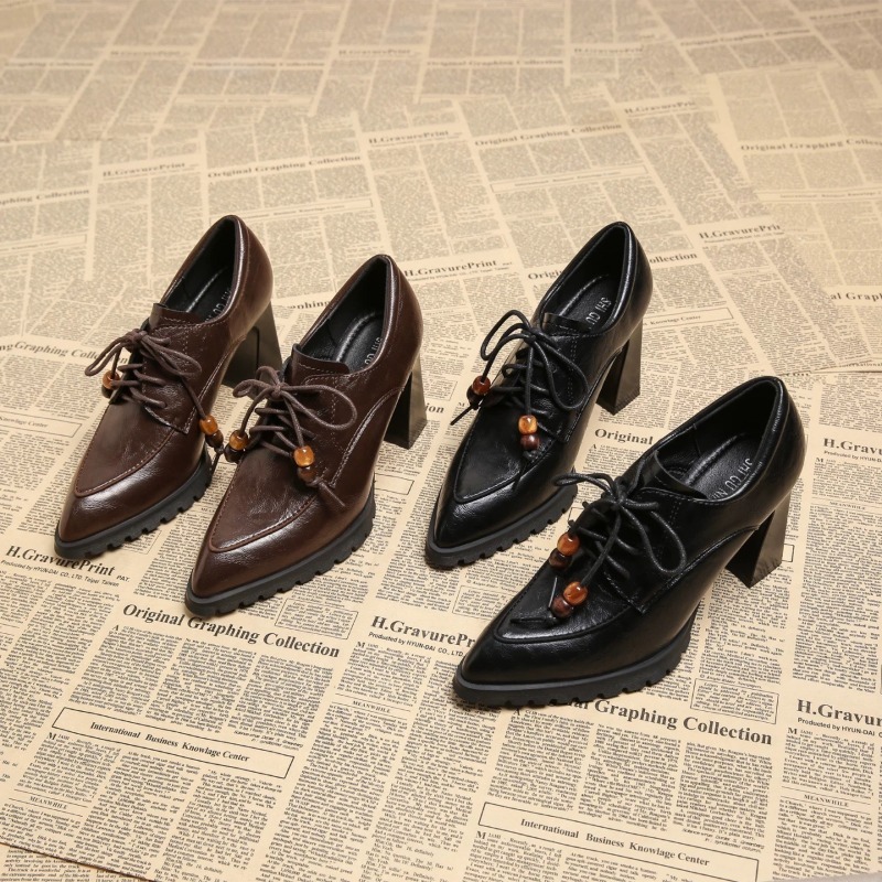Pump Heel Block - Retro Askılı Derin Ağızlı Tek Ayakkabı