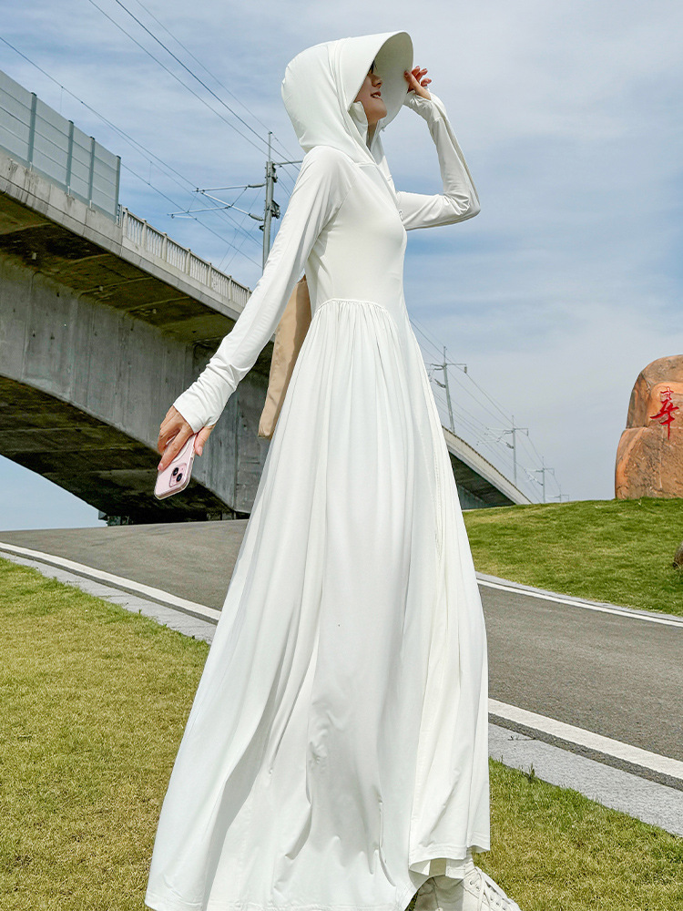 Yaz 2025, yazında kadınlar içi - Silk Blouse incelemesi ve fiyatı